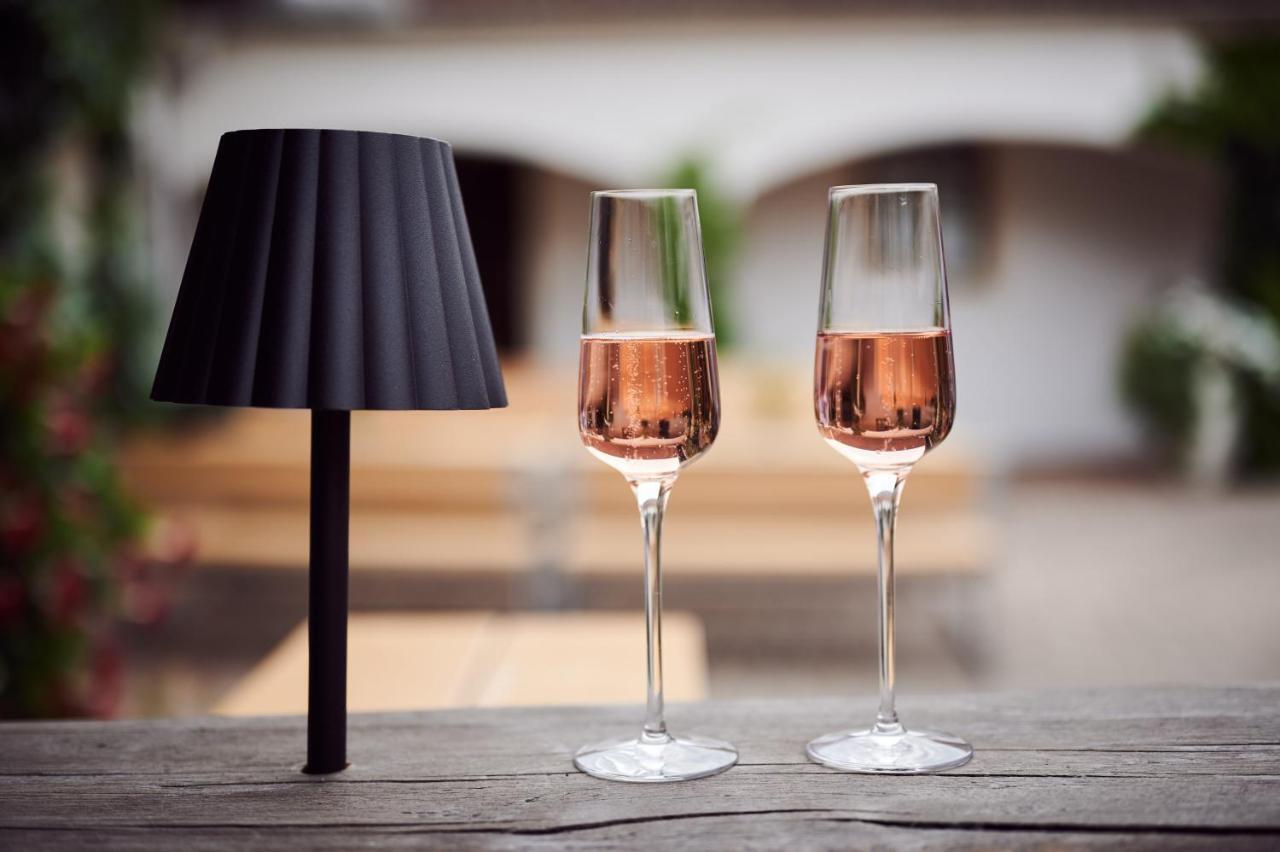 Weingut Burger Hotel Kalladorf Екстериор снимка