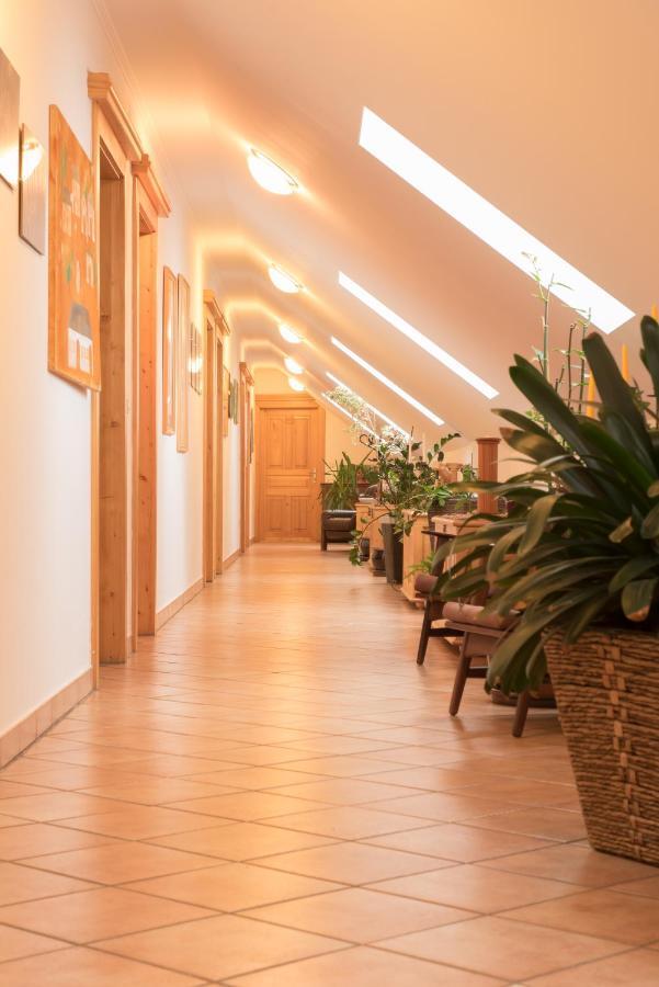 Weingut Burger Hotel Kalladorf Екстериор снимка